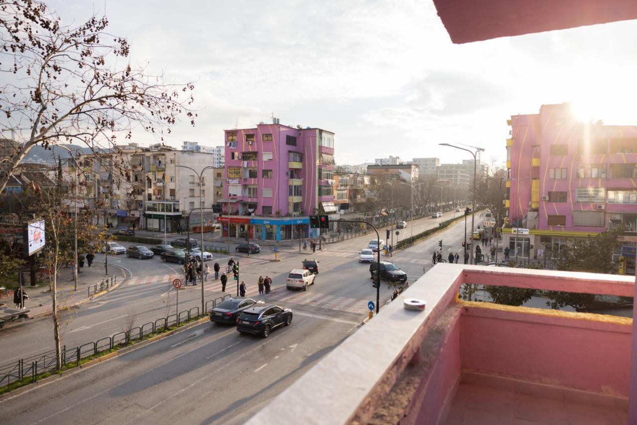 Three Doors Apartments, Kiwi 1+1 Apartment Tirana Esterno foto