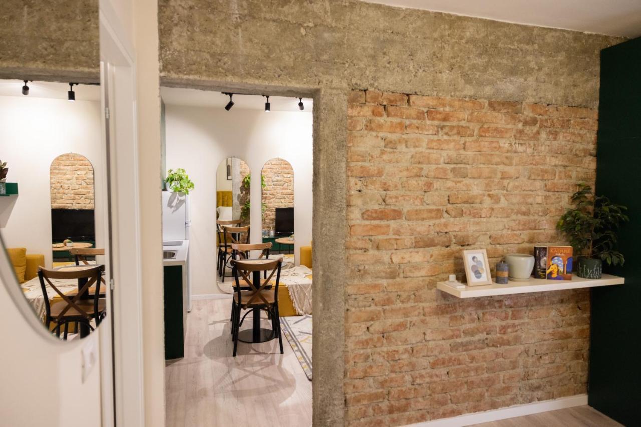 Three Doors Apartments, Kiwi 1+1 Apartment Tirana Esterno foto