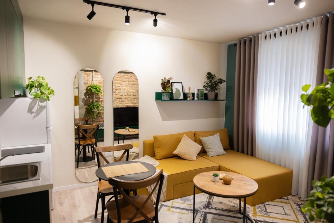 Three Doors Apartments, Kiwi 1+1 Apartment Tirana Esterno foto