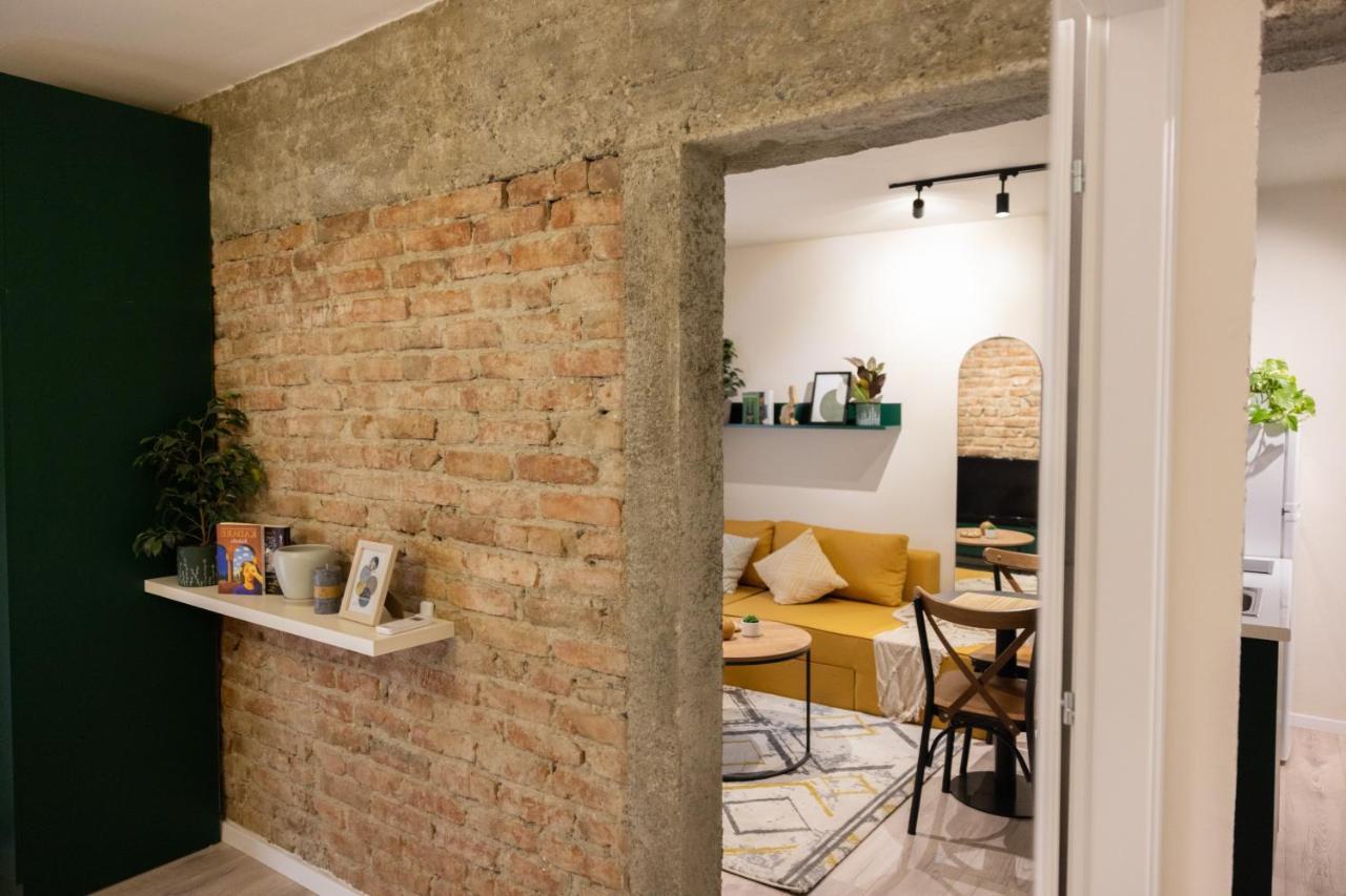 Three Doors Apartments, Kiwi 1+1 Apartment Tirana Esterno foto