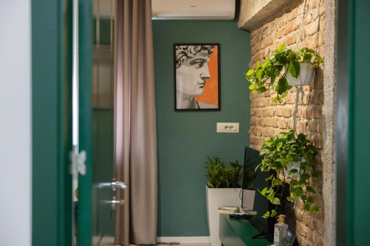 Three Doors Apartments, Kiwi 1+1 Apartment Tirana Esterno foto